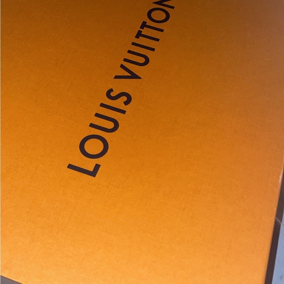 Time out sneakers blue authentic last ones out of New York 5th Ave Louis Vuitton - Picture 5 of 6